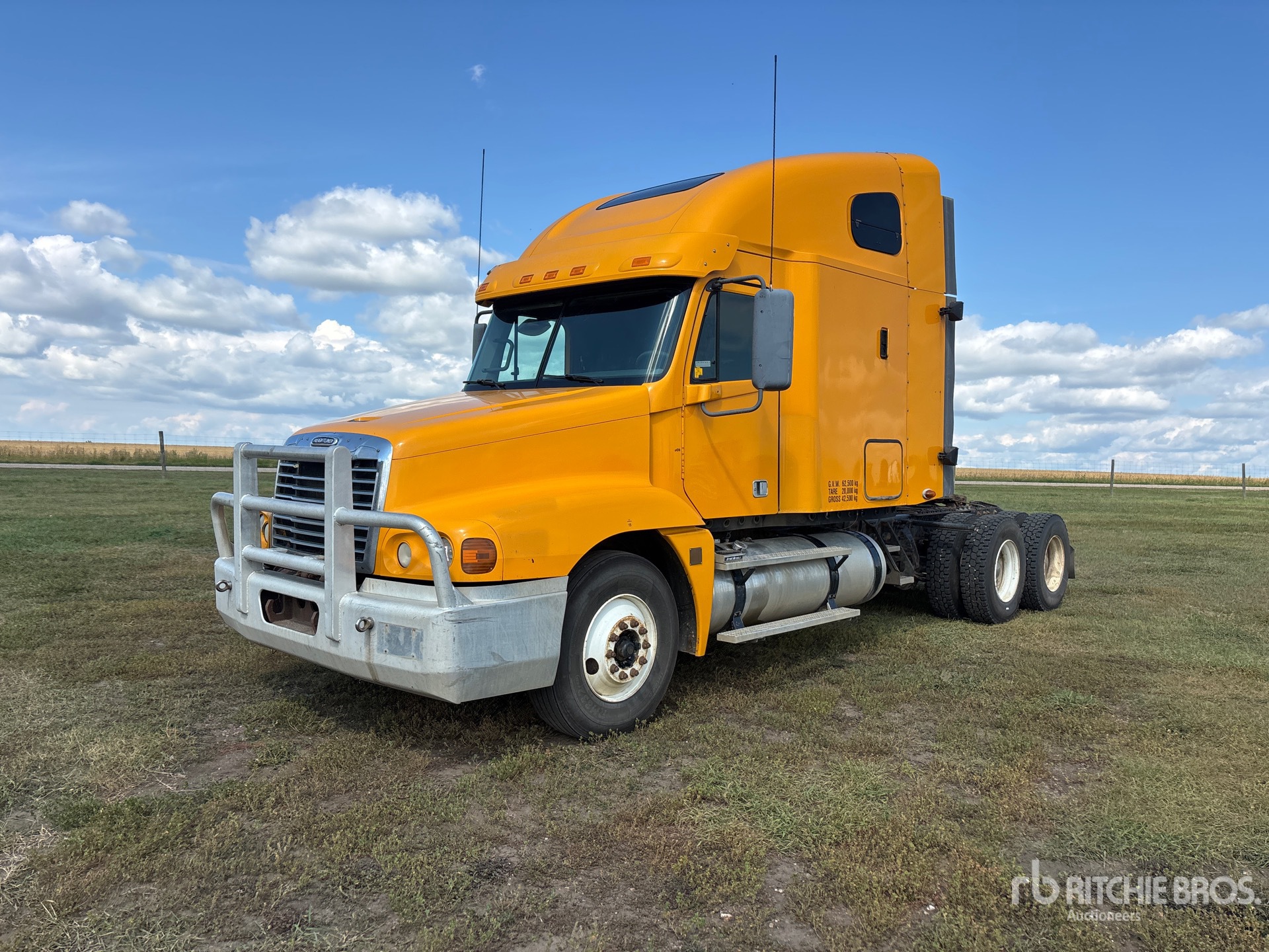 2007 Freightliner CST120 T/A Sleeper Truck Tractor
