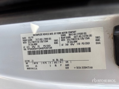 2019 Ford F-550 4x4 Extended Cab Service Truck