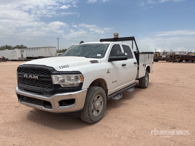 2022 Ram 3500 4x4 Crew Cab Camion utilitaire