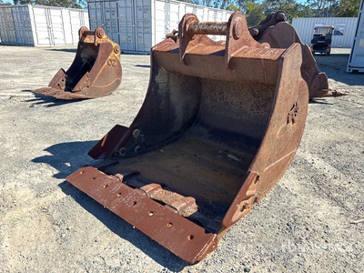1200 mm Q/C Digging Excavator Bucket - Fits 25 - 30 ton