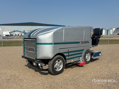 2004 Olympia Millenium Ice Resurfacer