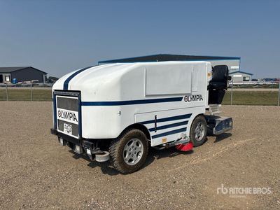 2009 Olympia Millennium 2000 Ice Resurfacer