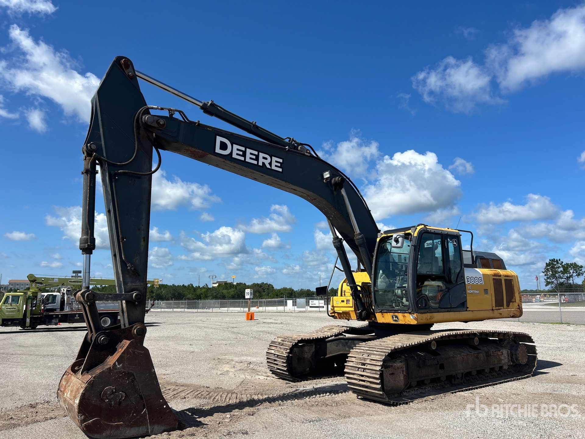2017 John Deere 300G LC Tracked Excavator
