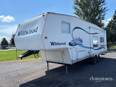 2005 Forest River WLWD 28 ft 8 in T/A Travel Trailer