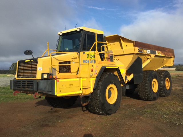 2010 (unverified) Komatsu HM400-1 Articulated Dump Truck