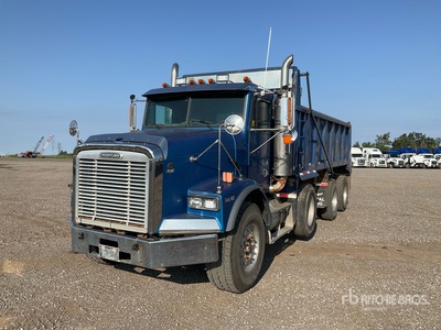 2001 Freightliner FLD 112SD 8x4 Tri/A Dump Truck