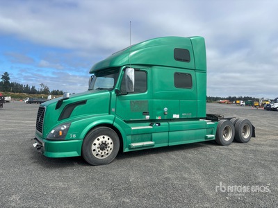 2015 Volvo VNL760 6x4 Tracteur Routier Couchette