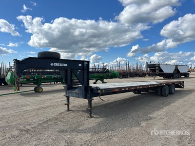 2015 Trailtech T212 33 ft T/A Gooseneck Apparatuur aanhangwagen
