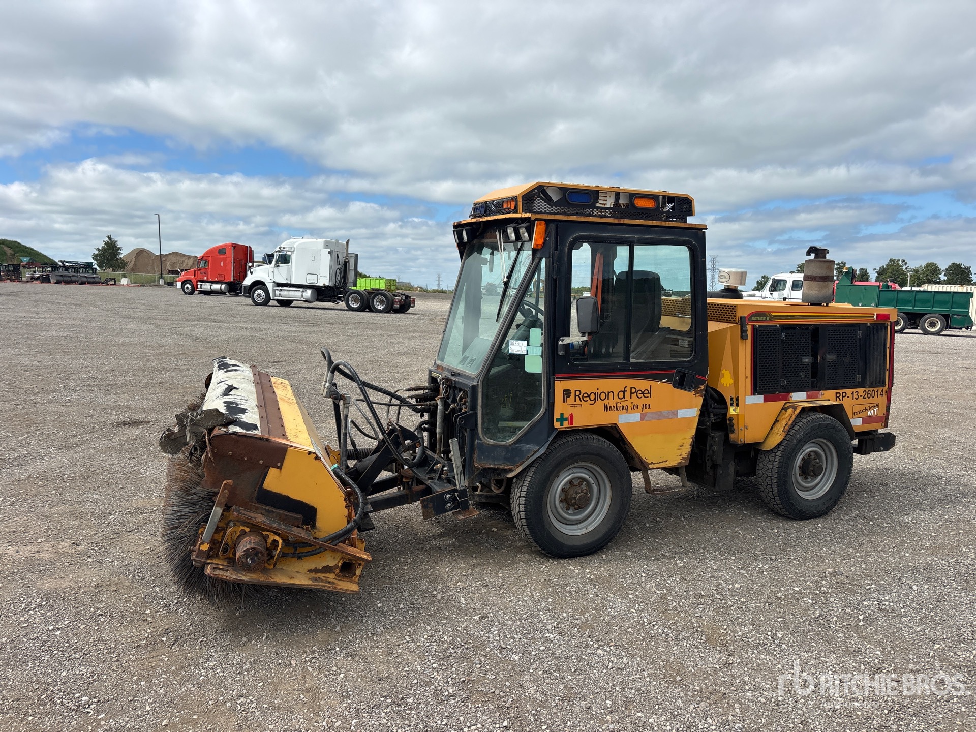 2013 Trackless MT6 Municipal Tractor