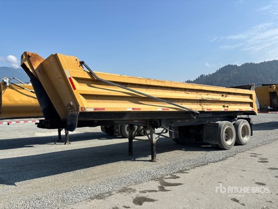 2009 Ubilt 28 ft T/A Tipping Trailer