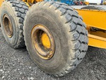 Cadre with Pneu pour conduite avant droite