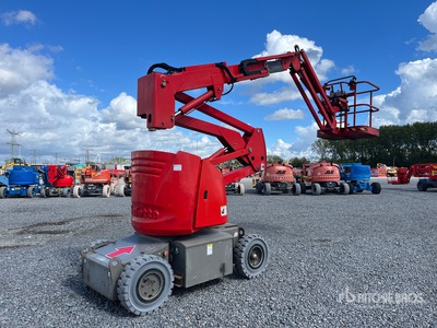 2014 Haulotte HA12IP 2WD Electric Articulating Boom Lift