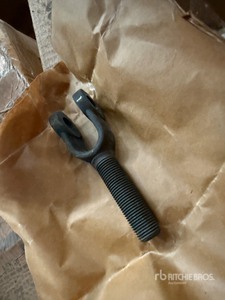Lot of (700) Clevis, Rod End