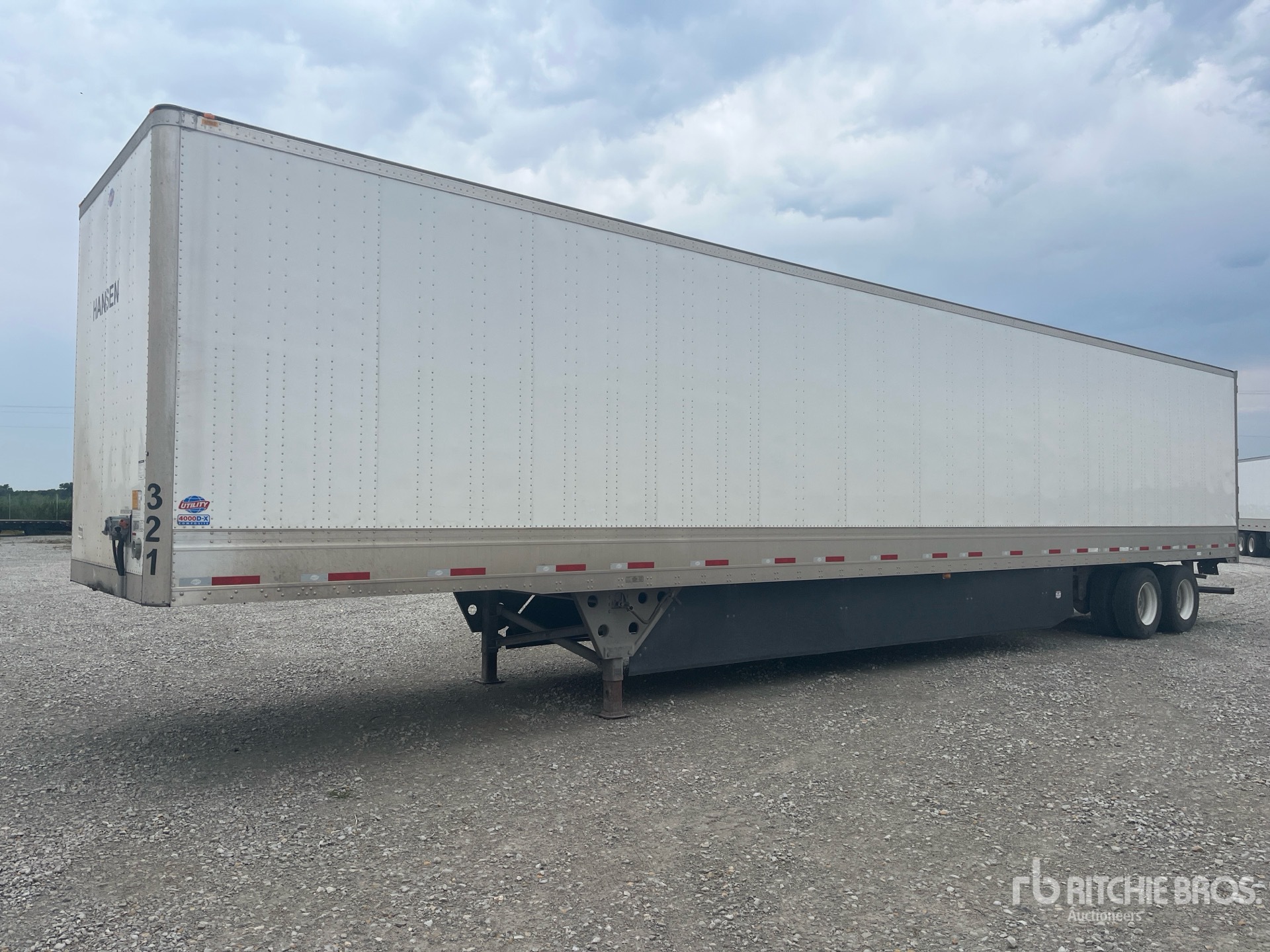 2023 Utility 53 ft x 102 in T/A Van Trailer