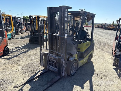 2017 Clark C30CL 5450 lb Wózek widłowy