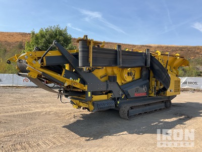 2022 Keestrack K3 Tracked 2.7M x 1.2M - 3-Way Split Screen Plant