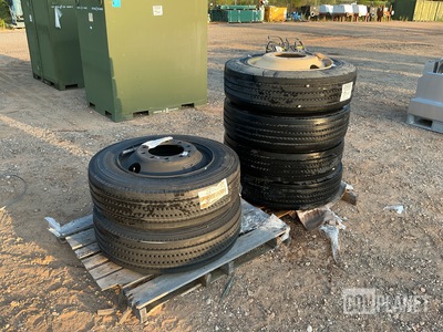 (6) Michelin 255/70 R22.5 XZE Tires w/Wheels