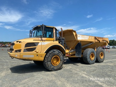2012 Volvo A25F Camion à benne articulé