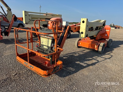 2015 JLG E450AJ 2WD Electric Articulating Boom Lift