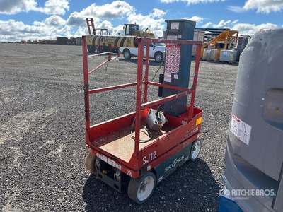 2016 Skyjack SJ12 Elevador vertical