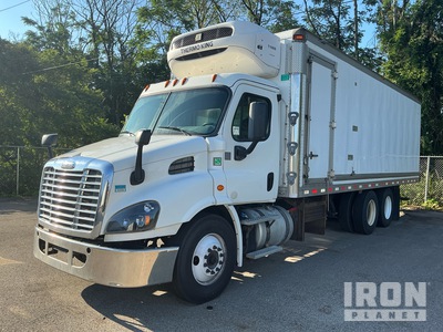 2017 Freightliner Cascadia 6x4 Refrigerated Truck