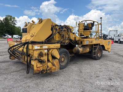 1998 Etnyre Chip Spreader