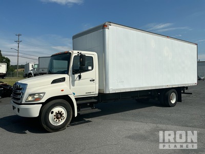 2013 Hino 338 4x2 Furgonetka