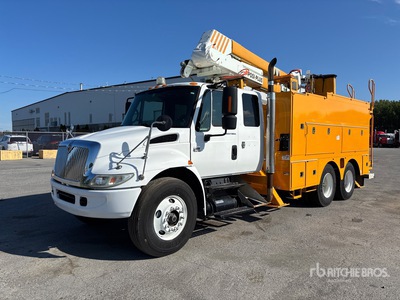 Posi-Plus 194-42-C 42 ft on 2004 International 4400 6x4 Extended Cab Cable Placer Camion Nacelle