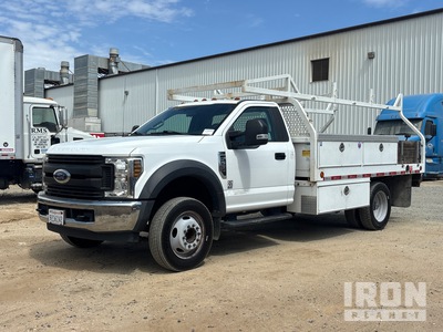 2019 Ford F-550 XL 4x2 Flatbed Truck