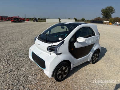 2022 XEV Yoyo Electric 2-Seater Mini-Car Automobile