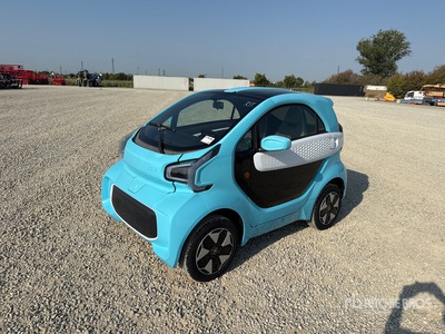 2022 XEV Yoyo Electric 2-Seater Mini-Car Automobile