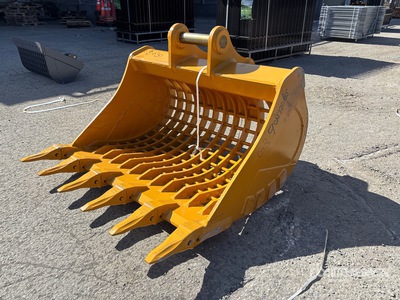 2026 Warrior WBMCS20-025 61 in Skeleton Excavator Bucket - Fits Cat 320 / 20 - 25 ton (Unused)