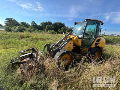 2013 Volvo L20 جرافة (Inoperable)