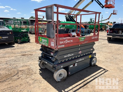 2016 Skyjack SJIII-4626 Electric Piattaforma aerea verticale