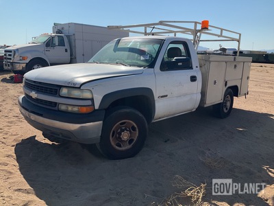 2002 Chevrolet Silverado 2500 Utility Truck