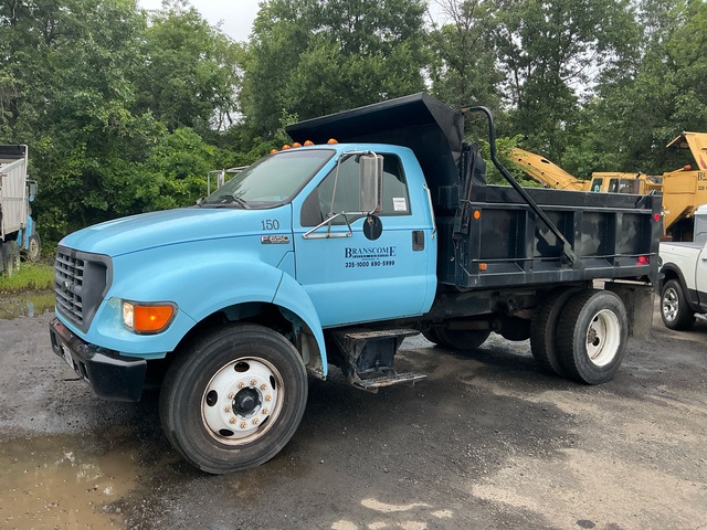 2000 Ford F-650 XL 4x2 Dump Truck