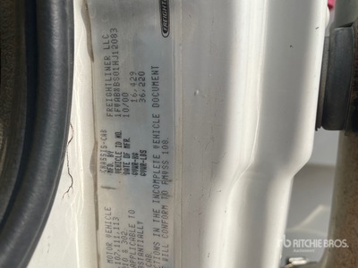 2001 Freightliner FL 80 4x2 Camion excavadora