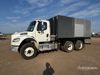 2011 Freightliner M2 106 6x4 回転式バキュームトラック