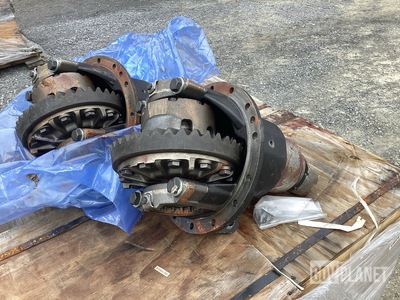 (6) Spicer Heavy Axle & Brake 070KA-100X Multiple Disk Brakes
