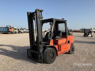 2006 Nissan F04D50Q Wózek widłowy