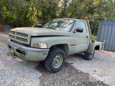 1996 Dodge Ram 2500 Aircraft Pushback Tractor
