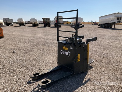 2018 Yale MP20X FBW Driver mounted Electric Pallet Jack