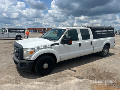2014 Ford F-250 4x2 Crew Cab Pickup