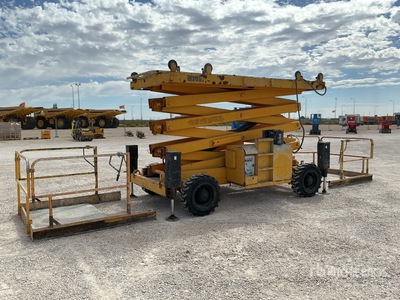 2007 Haulotte H15SX 4x4 Diesel Elevador de tijera