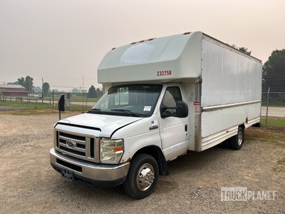 2008 Ford E-350 Step Van