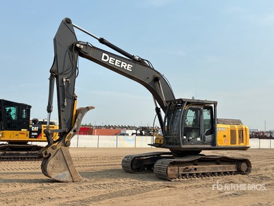 2006 John Deere 240D LC Tracked Excavator
