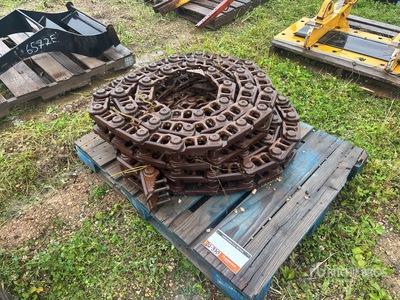 Quantity of Track Group Chains Pièces divers
