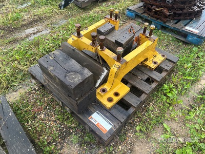 Mounting Bracket Pièces divers - Fits Motor Grader