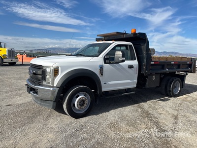 2019 Ford F-550 XL 4x2 Kiepwagen