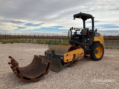2018 Volvo SD45B Rodillo compactador
